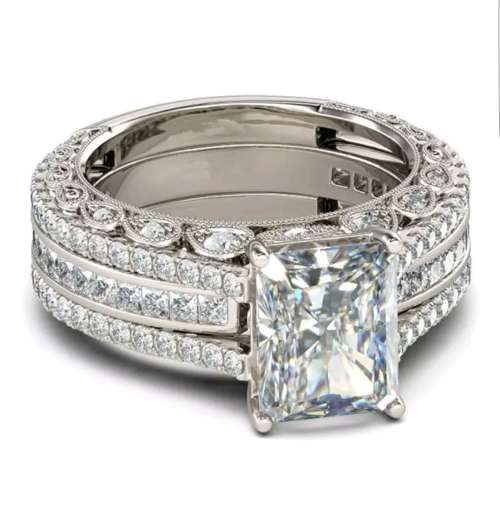 (1900.00)*****ELEGANT***** WOMAN 2.95ct WHITE SAPPHIRE 925 (STAMPED) SILVER RING SIZE 8 (Q)