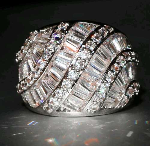 ***NEW 2017 WHITE SAPPHIRE*** 925 (STAMPED) SILVER RING SIZE 8 (SA Q)