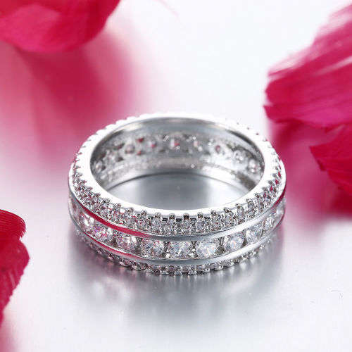 *****ELEGANT VINTAGE WHITE ZIRCON***** WOMAN 925 (STAMP) SILVER RING SIZE 8 (SA Q)