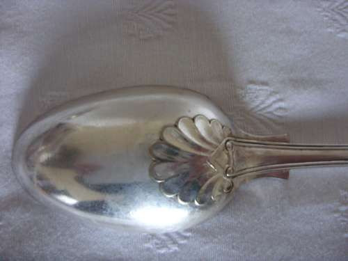 Silver plated Dessert spoons with shell pattern x 6