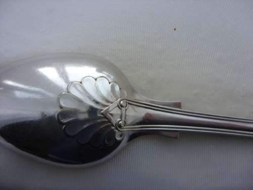 Silver plated Dessert spoons with shell pattern x 6