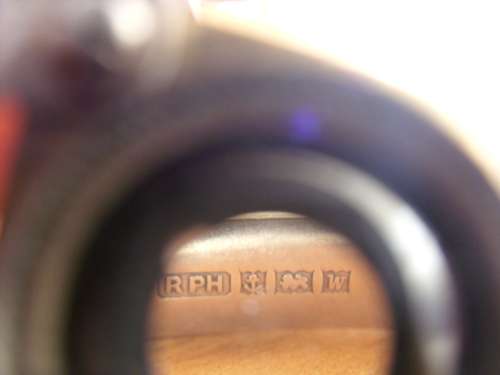 Hallmarked Birmingham silver bangle with safety chain - 12,1 g circa 1971