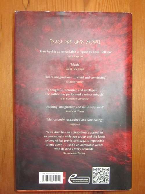 The Clan of the Cave Bear series by Jean M. Auel - complete 6 books!