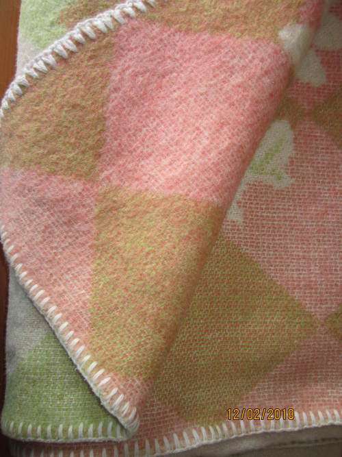 Stunning Large pure wool blanket made in Holland from sheep wool - postage included