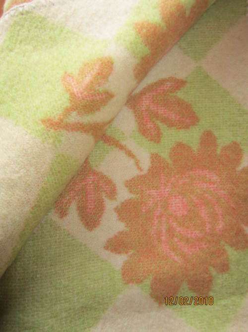 Stunning Large pure wool blanket made in Holland from sheep wool - postage included