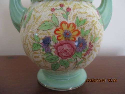 Crown Devon 'Fieldings' vase - handpainted in green floral - 15 cm high
