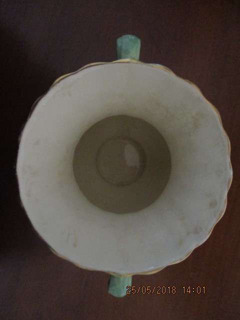 Crown Devon 'Fieldings' vase - handpainted in green floral - 15 cm high