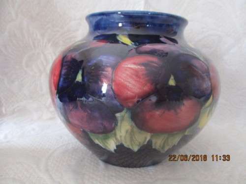 Moorcroft vase - 13 cm high - circa 1950 - WOW!!