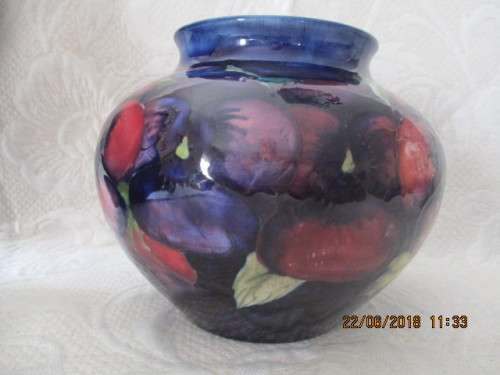 Moorcroft vase - 13 cm high - circa 1950 - WOW!!