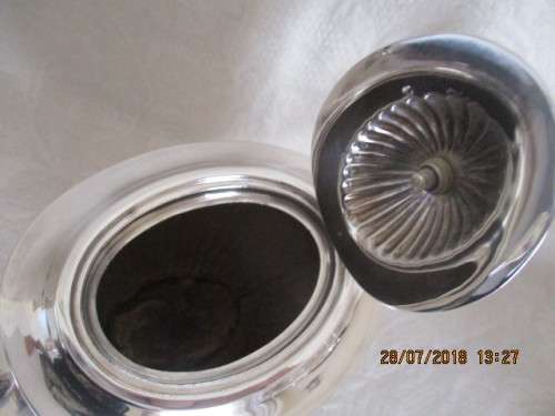 Beautiful 5 piece Silver plated Tea & Coffee set - Monteforte made in England