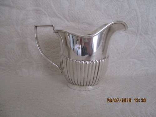 Beautiful 5 piece Silver plated Tea & Coffee set - Monteforte made in England