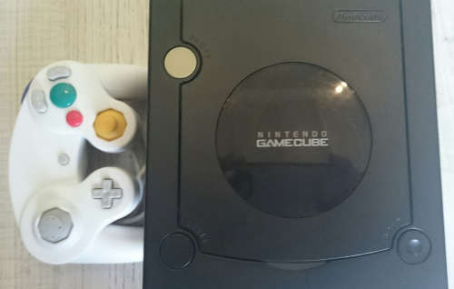 Black GameCube Console + Generic White Controller + Cables (Retro)