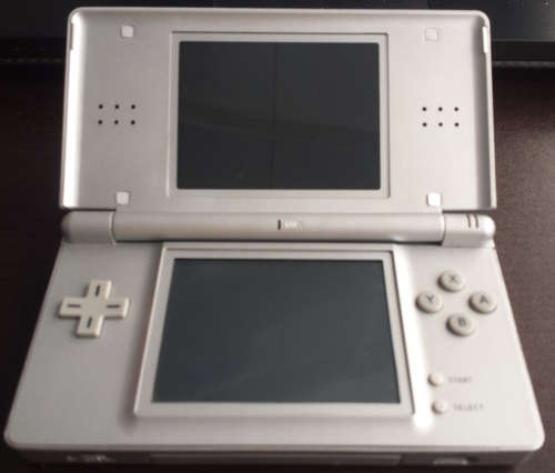 Silver DS Lite Console, Charger + Free game (Incl Warranty)
