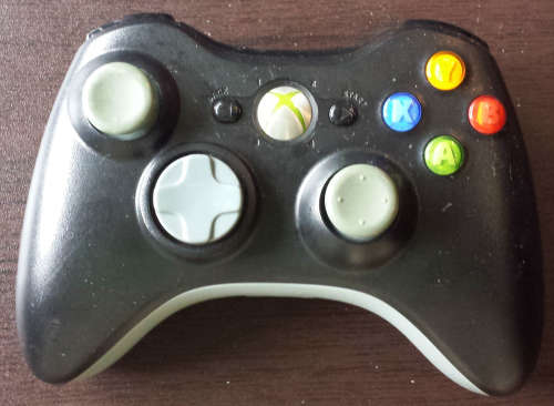 Boxed Matte Black Xbox 360 S Console 250GB + Original Controller