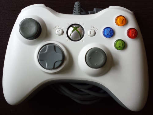 Official Wired Xbox 360 Controllers (White)
