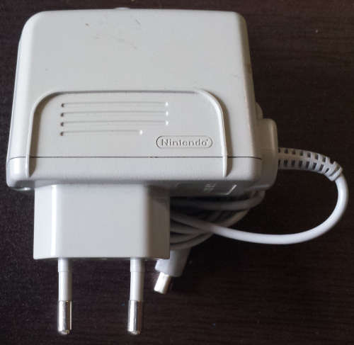 Boxed Special Edition Blue Pokemon Alpha Sapphire 2DS Console + Charger