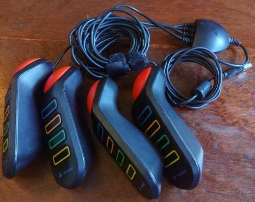 Buzz the Music Quiz + Buzzers - PS2
