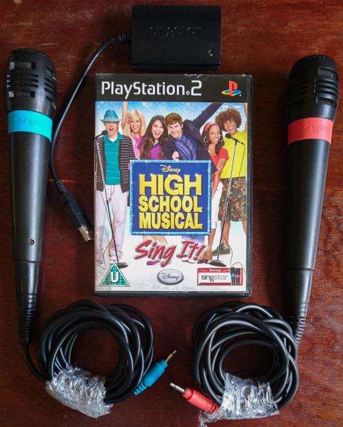 Singstar Wired Mics + High School Musical (Red, Blue & USB Adapter)