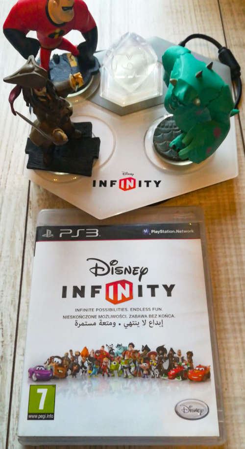 Disney Infinity Starter Pack (Includes Base, 3 Characters + Story Stone & Power Disc) - PS3
