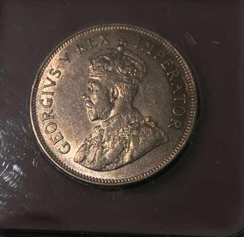1923 HALF CROWN ( AU 50 )