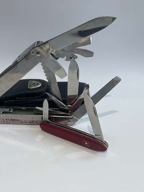 Victorinox + Free Knife