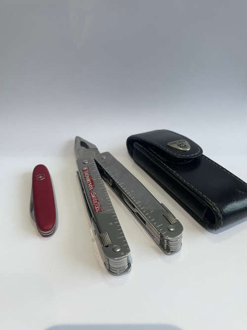 Victorinox + Free Knife