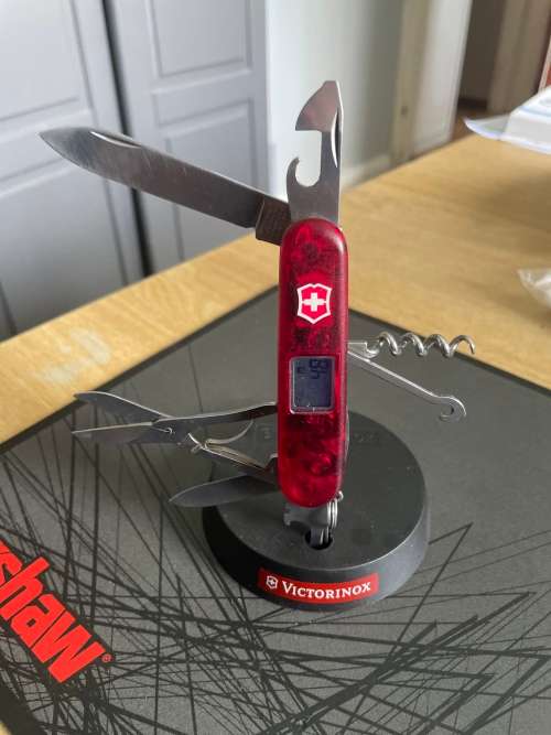 Victorinox Taveller ( Altimeter + Thermometer )
