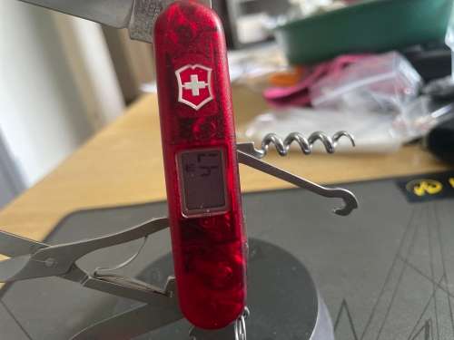 Victorinox Taveller ( Altimeter + Thermometer )