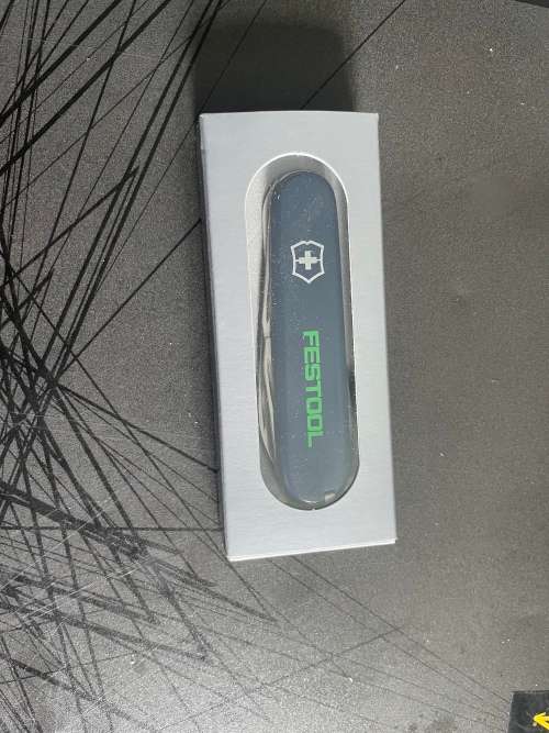 Victorinox Festool Camper