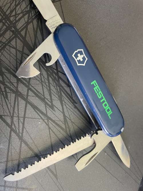 Victorinox Festool Camper