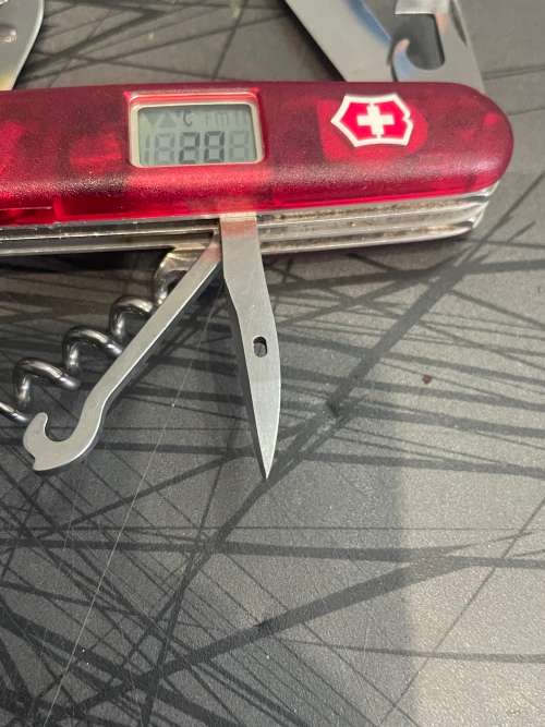 Victorinox Taveller ( Altimeter + Thermometer )