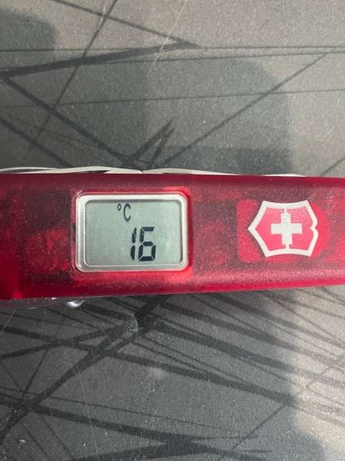 Victorinox Taveller ( Altimeter + Thermometer )