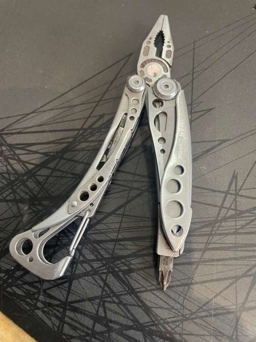 Leatherman Skeletool