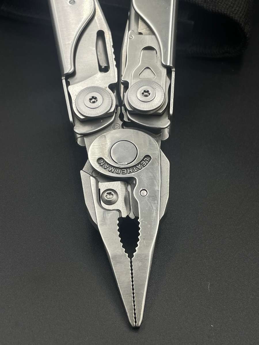 Leatherman Surge