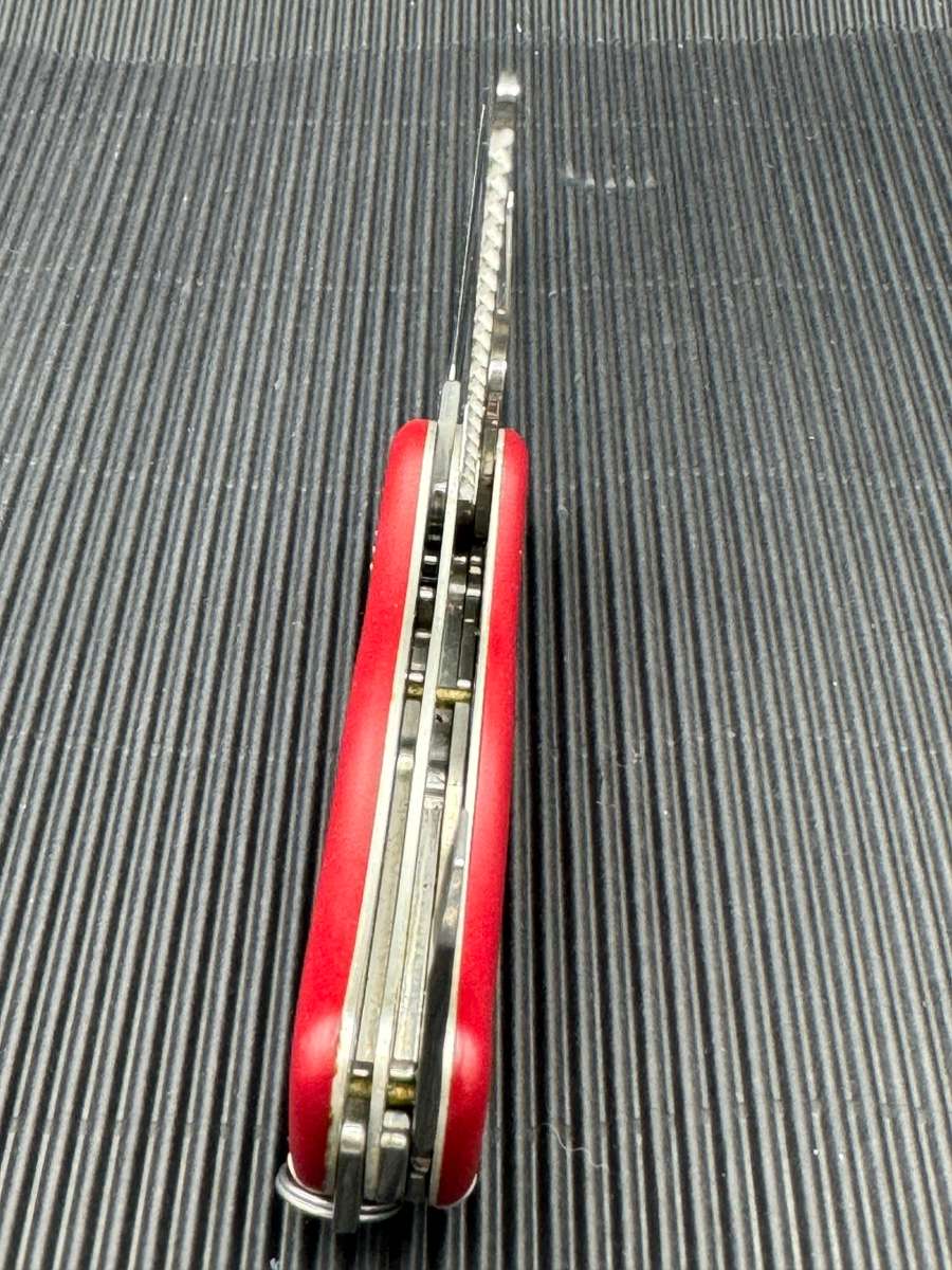 Victorinox Forester w/Liner Lock Red 111mm