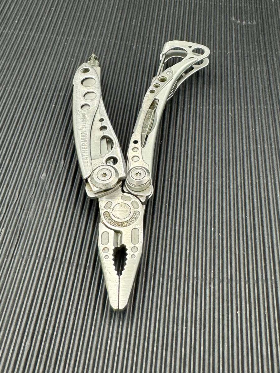 Leatherman Skeletool