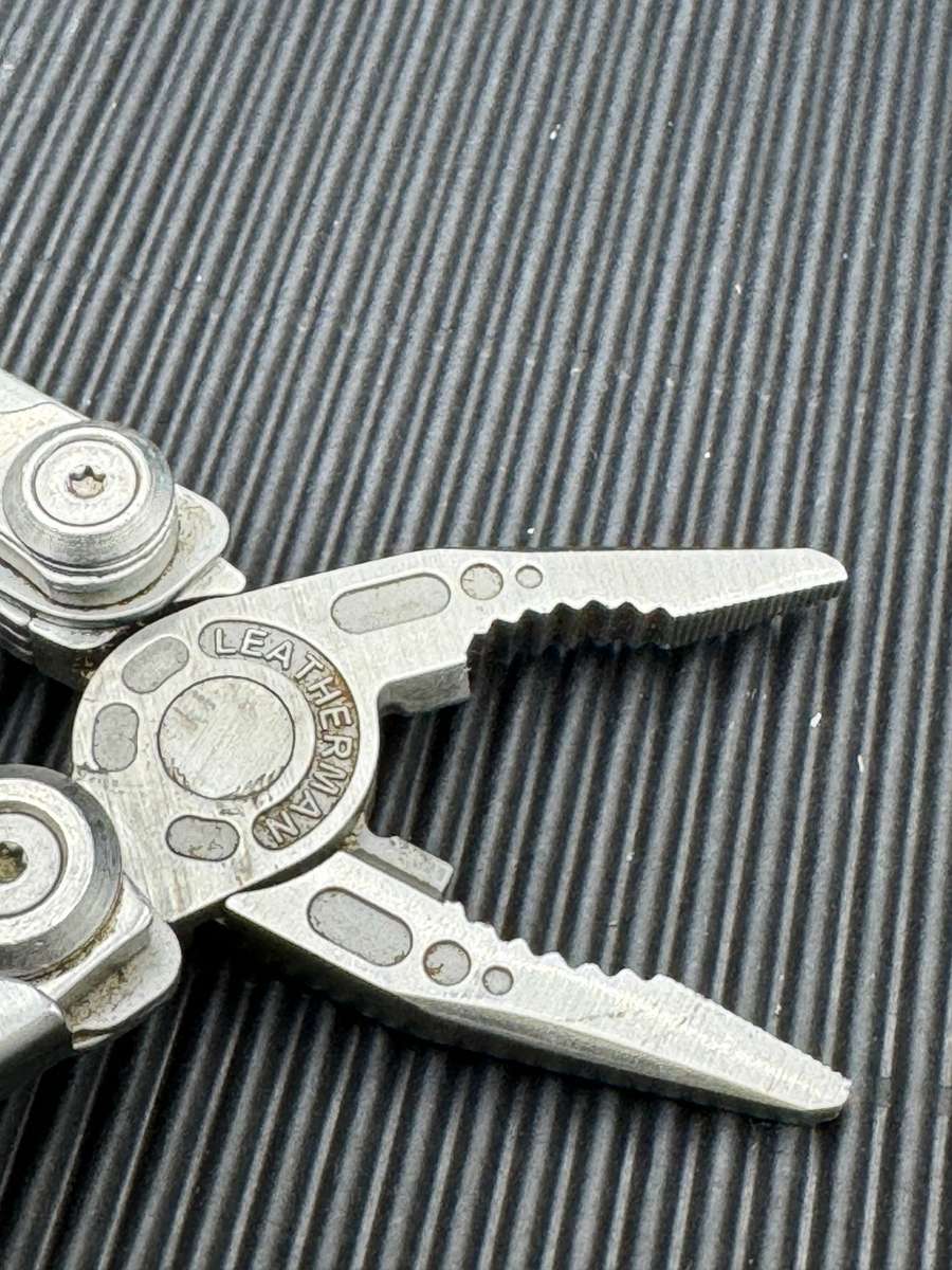 Leatherman Skeletool