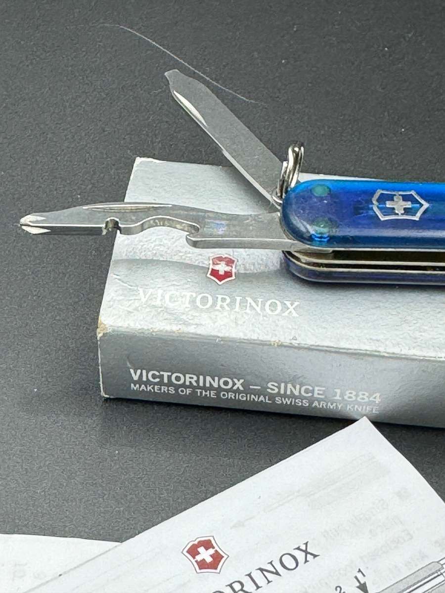 Victorinox Signature Transparent Blue