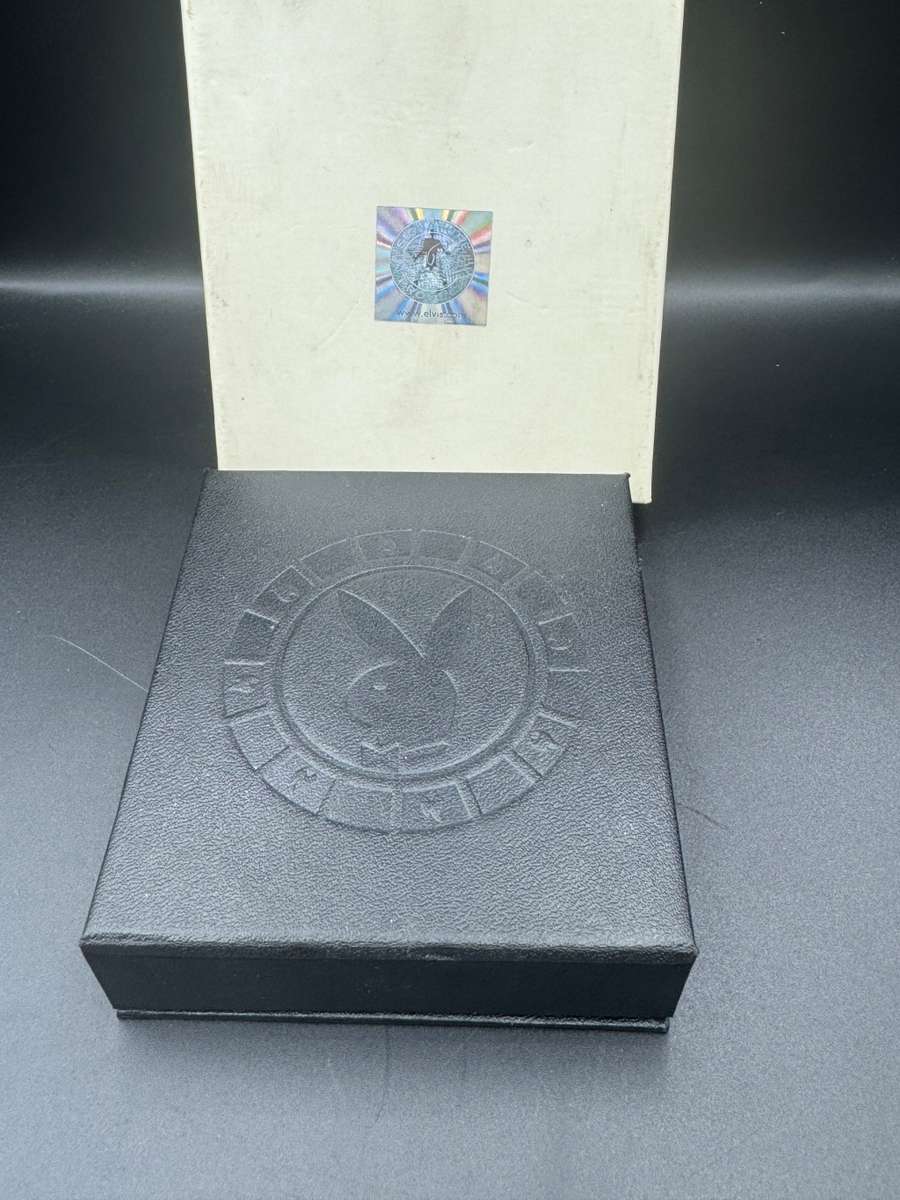 Zippo Silhoutte Lady Playboy