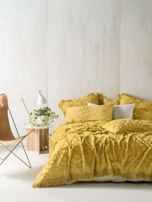 Linen House Somers Pineapple Bed Cover Set