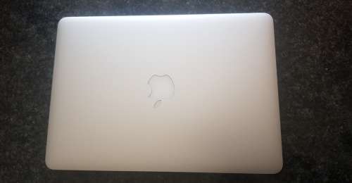 Macbook Pro 2015 Retina 8GB RAM/ 256GB SSD