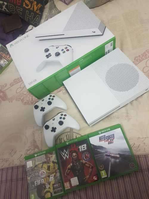 Xbox one S 500GB (Free shipping (SA only)