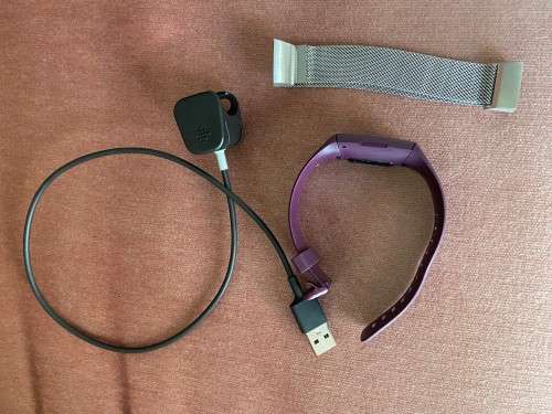 Fitbit charge 4 Plum