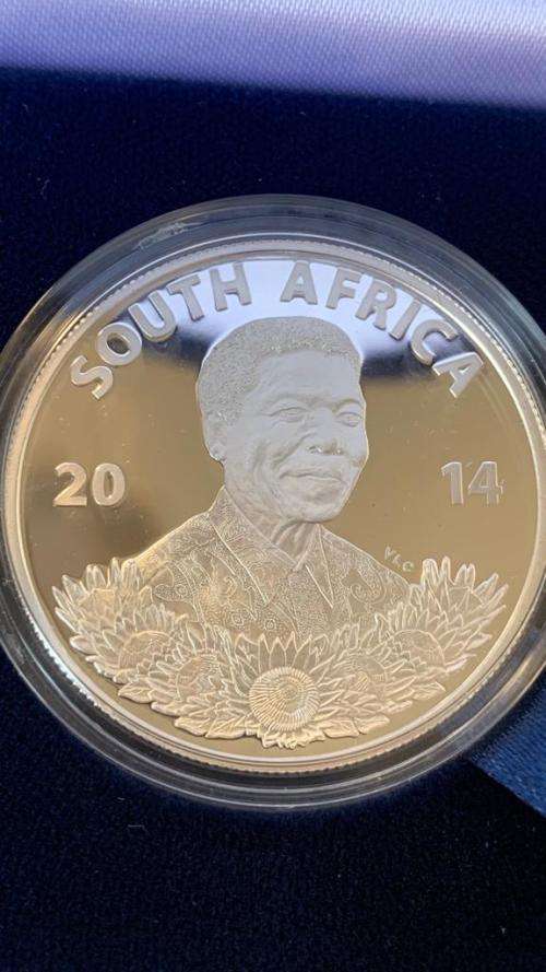 !!! CRAZY R1 DEAL SCARCE STUNNING COLLECTABLE 2014 PROOF PROTEA SILVER R1  LOW MINTAGE  !!!