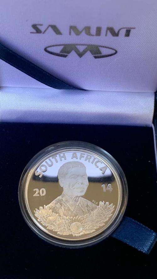 !!! CRAZY R1 DEAL SCARCE STUNNING COLLECTABLE 2014 PROOF PROTEA SILVER R1  LOW MINTAGE  !!!