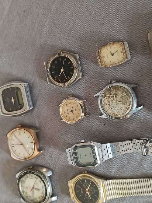 !! Crazy R1 start !! Assortment of old watches