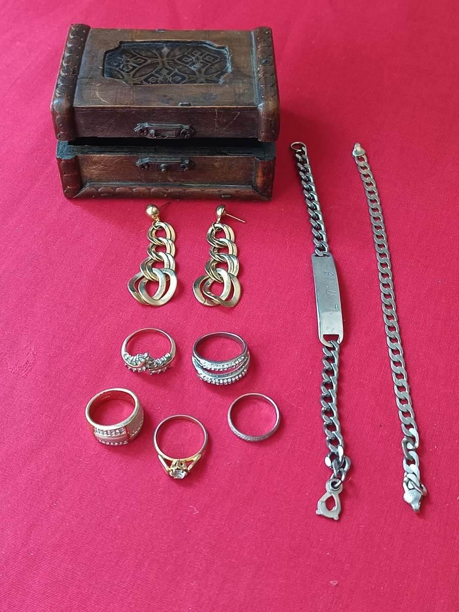 !!! Crazy R1 start !!! Collectors rings, earings and bracelets