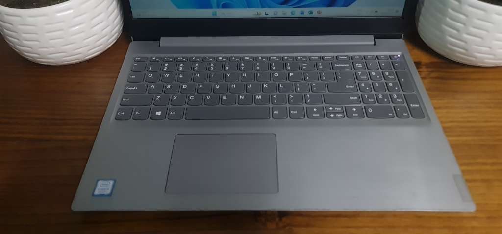 10th GEN i5 KILLER**LENOVO 8265u*12GB RAM*1000GB SATA**WINDOWS 11 PRO