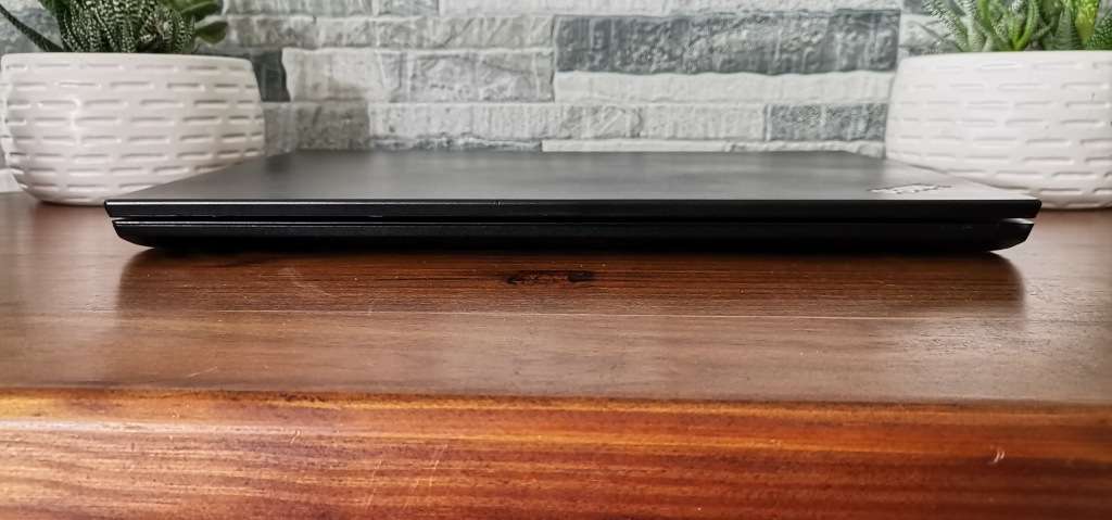 Lenovo i5 8 CPU_16GB DDR4 Ram_256GB SSD_Windows 11