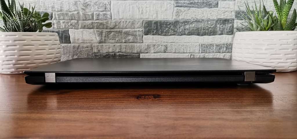 Lenovo i5 8 CPU_16GB DDR4 Ram_256GB SSD_Windows 11